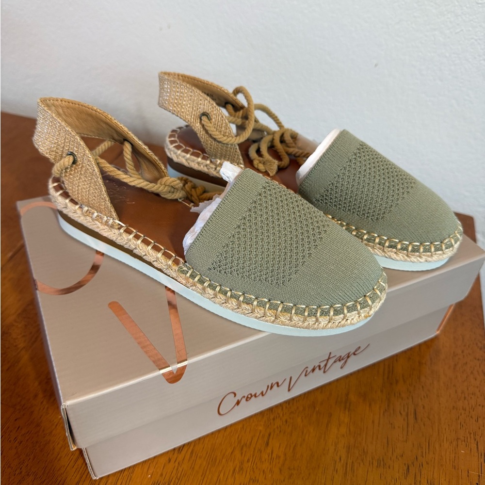 Crown Espadrilles in Olive Green